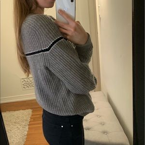 Brandy Melville Gray Sweater  Size s/m